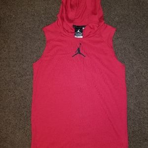 Jordan boys no sleeve Medium